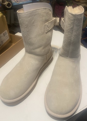 Nib ugg boots remora - ugg,