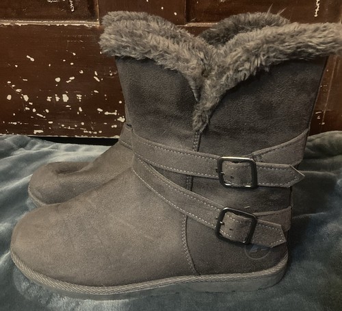 Gray ugg boots never - gray, worn
