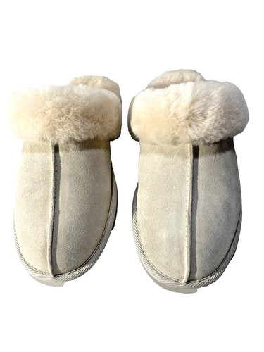 UGGS