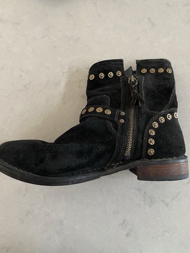 Ugg boots - ugg,