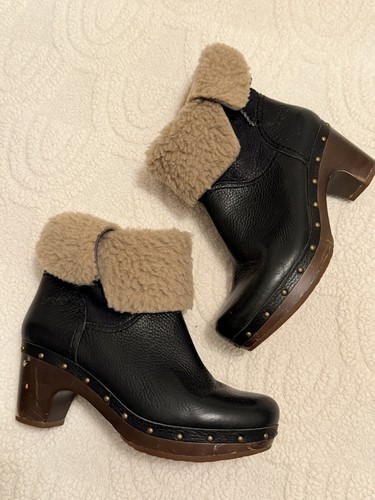 Ugg black leather ankle boots - black,