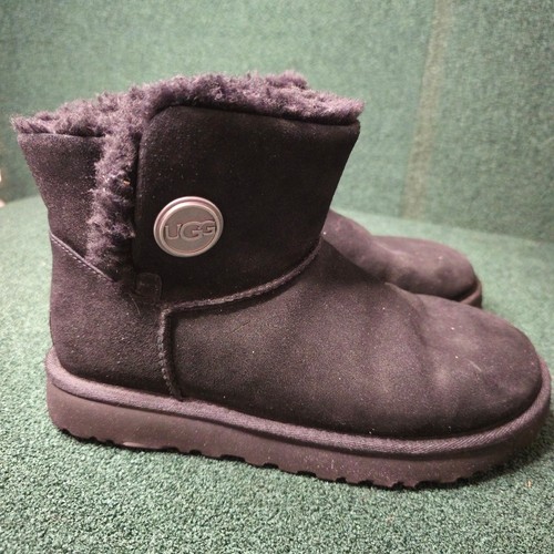 Ugg gray suede boots - gray,